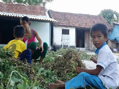 11 khoan tu nguyen: Be di khai giang cung phai dong tien hinh anh