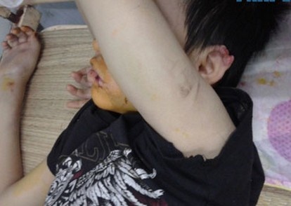 Bo me ta hoa truoc cac cau chuyen con trai bi lam dung hinh anh