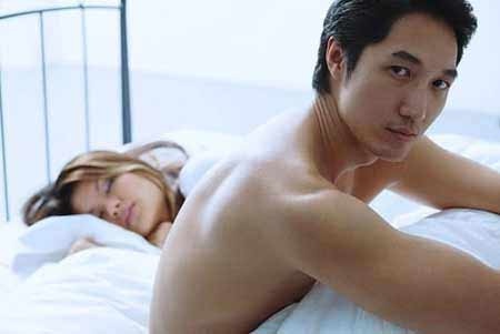 Dan ong thich sex hay thuc an? hinh anh