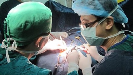 Ket hon xong moi phat hien chong la phu nu hinh anh