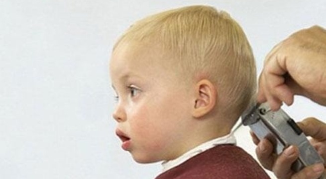 Cat toc bi chay mau co nhiem HIV khong? hinh anh