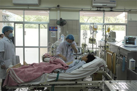 Ngo doc chi: Be noi cua tang bang hinh anh