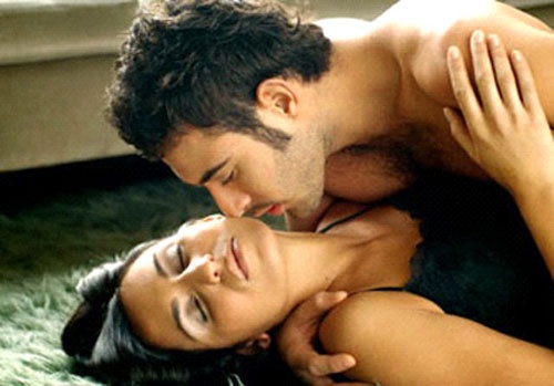 Hung khoi bat ngo khi ngu hinh anh