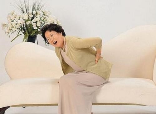 Cu dong co tieng keu tu xuong la benh gi? hinh anh