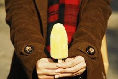 Bi cam lanh cang nen an kem? hinh anh