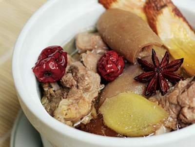 Giup chang het dau khi 'xuat quan' hinh anh