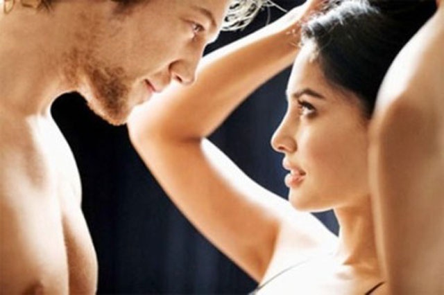 Chang co thich cam giac manh? hinh anh