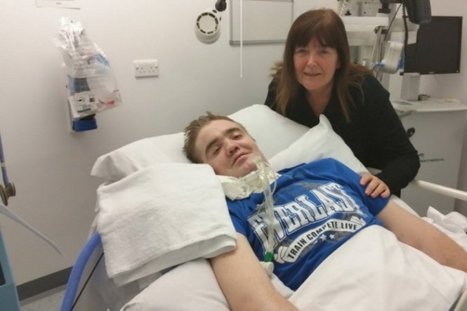 Van song sot du dau lia khoi cot song hinh anh