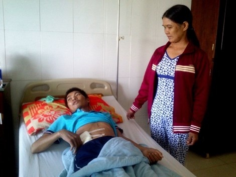 Cat bo da day vi tuong axit la ruou hinh anh