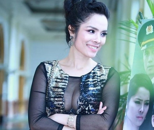 Bi quyet giu dang sexy, lan da trang dep cua Kieu Thanh hinh anh