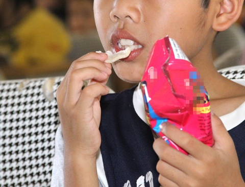 Ung thu, tieu duong, met moi vi xoi bim bim hang ngay hinh anh