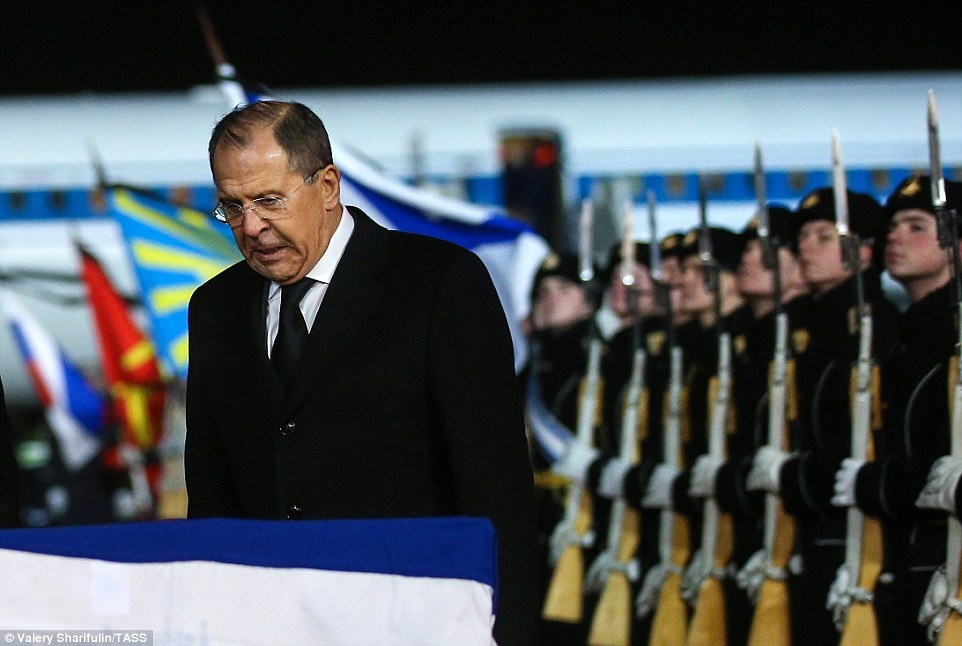 Thi the dai su Nga ve voi dat me anh 10