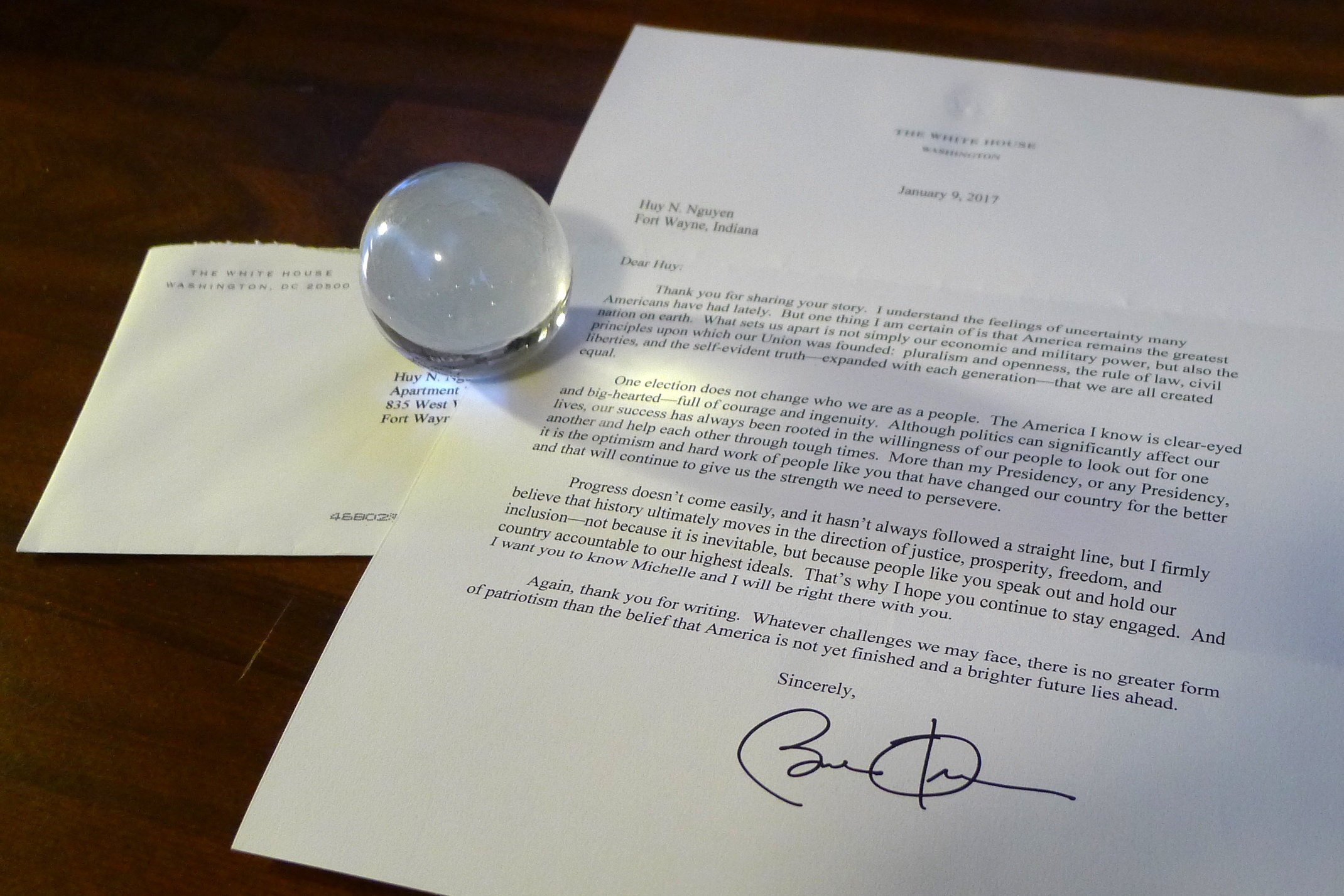 Chang ky su nguoi Viet nhan thu tu Obama anh 1