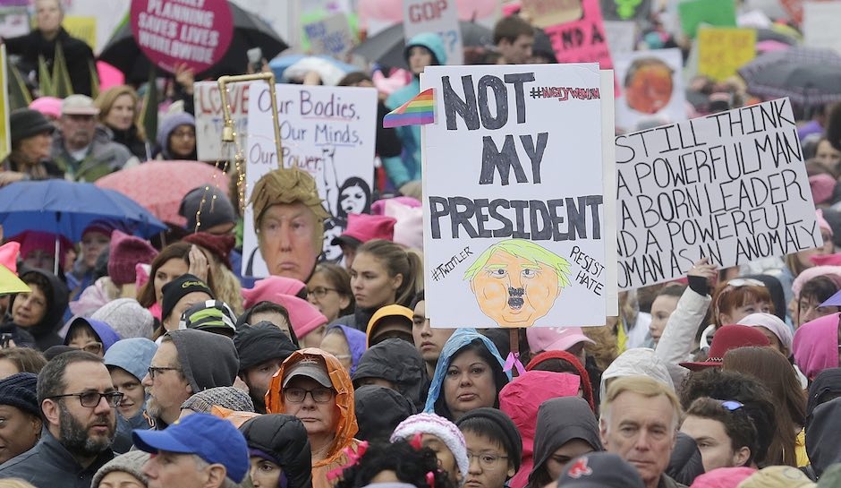 Hang tram cuoc bieu tinh chong Trump chi la buoc khoi dau hinh anh