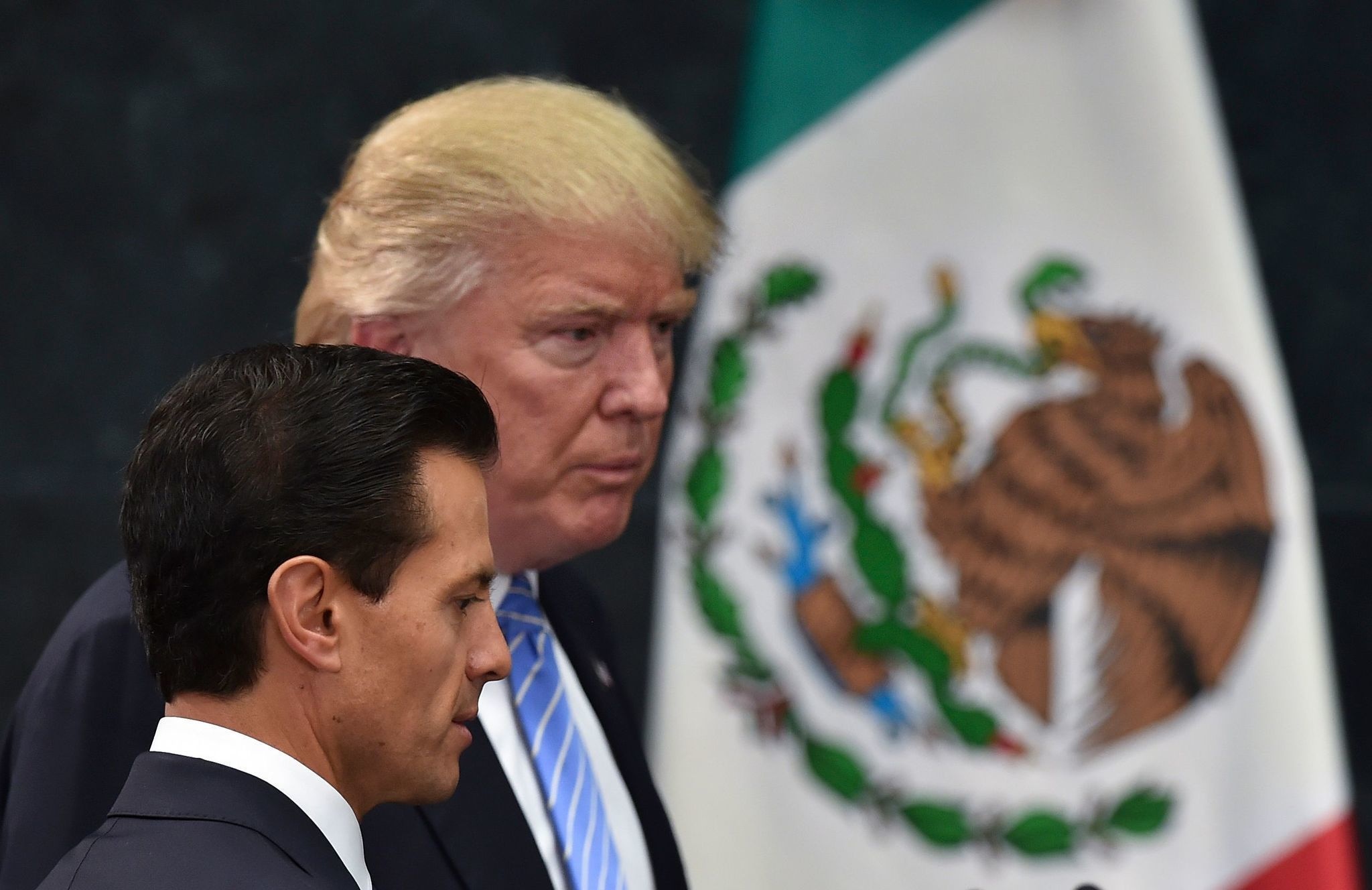 Trump dọa điều quân sang Mexico ảnh 1 Trump doa dieu quan sang Mexico anh 1
