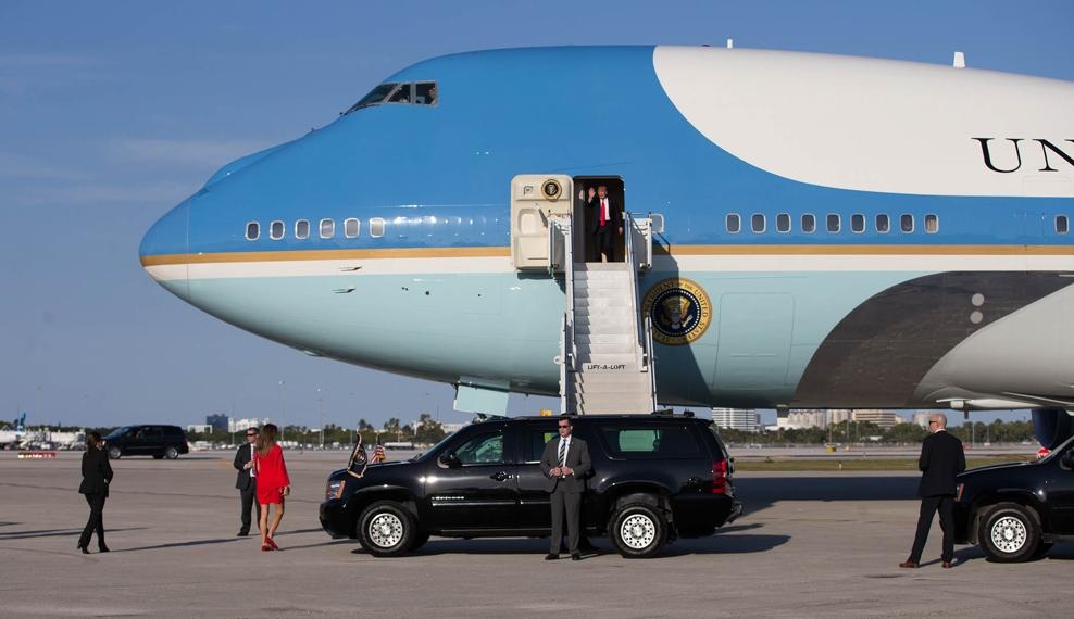 Ky nghi dau tien cua Tong thong Trump ngon 3 trieu USD anh 1