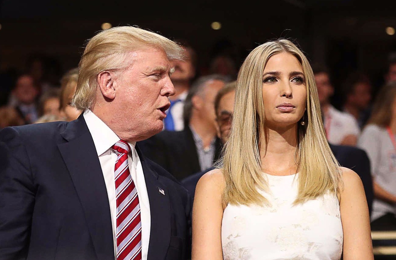 Trump chi trich Nordstrom vi tu choi thuong hieu con gai hinh anh