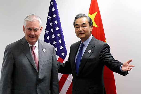 Cang thang ha nhiet, ngoai truong My sap tham Trung Quoc hinh anh