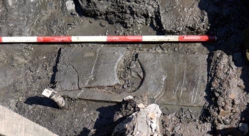 Ghe ve sinh 2.000 nam tuoi cua nguoi La Ma lan dau ra mat hinh anh