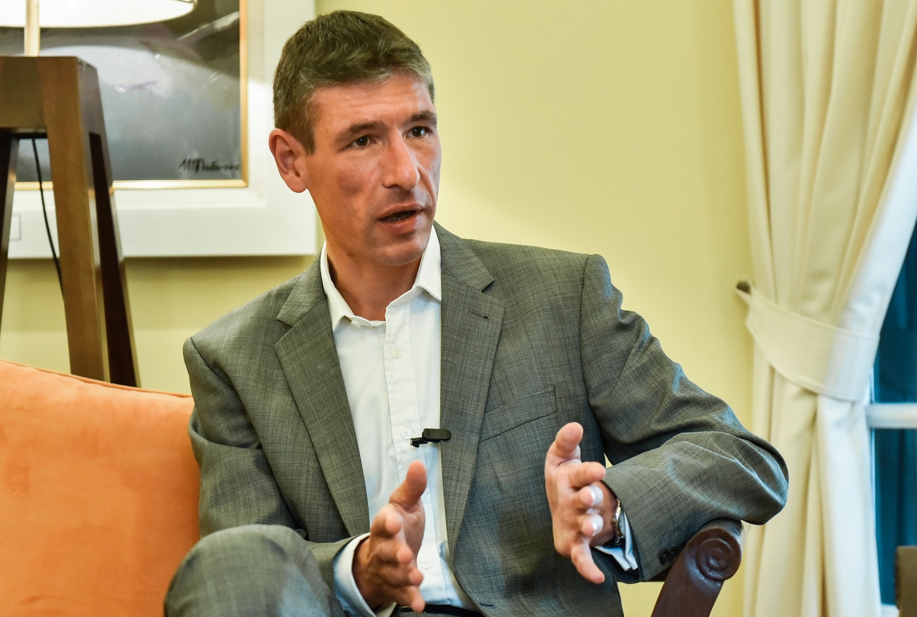 Viet - Anh da bat dau thao luan ve mua ban vu khi hinh anh