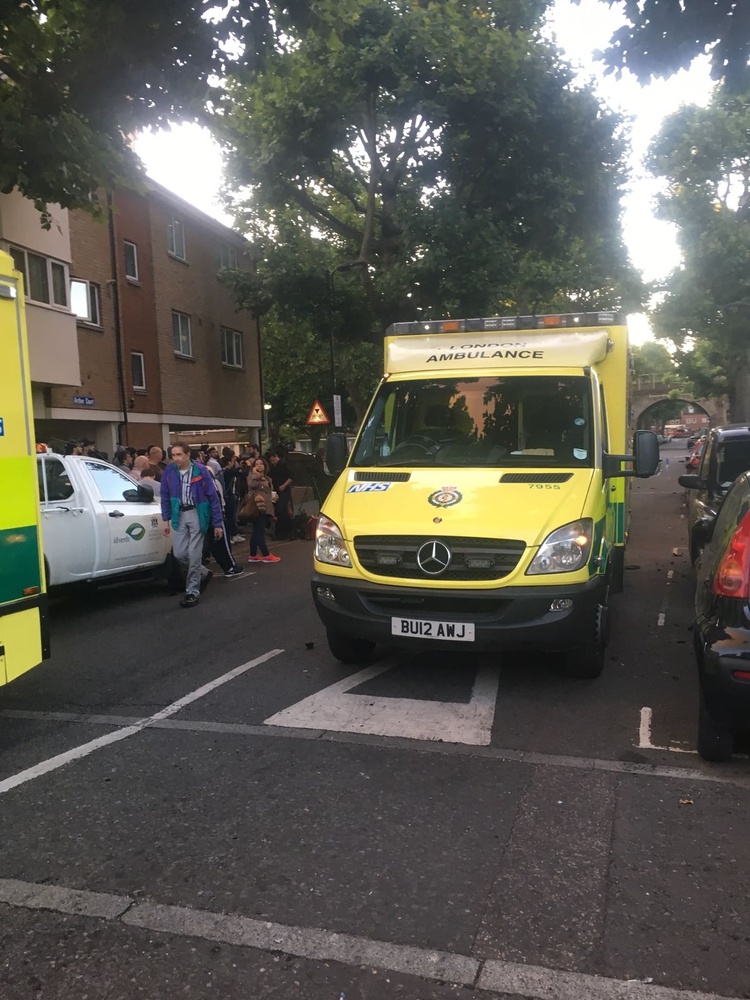 chay toa nha 27 tang London anh 12