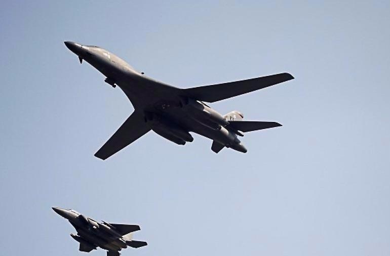 My dieu may bay chien luoc B-1B, Trieu Tien to gay han chien tranh hinh anh