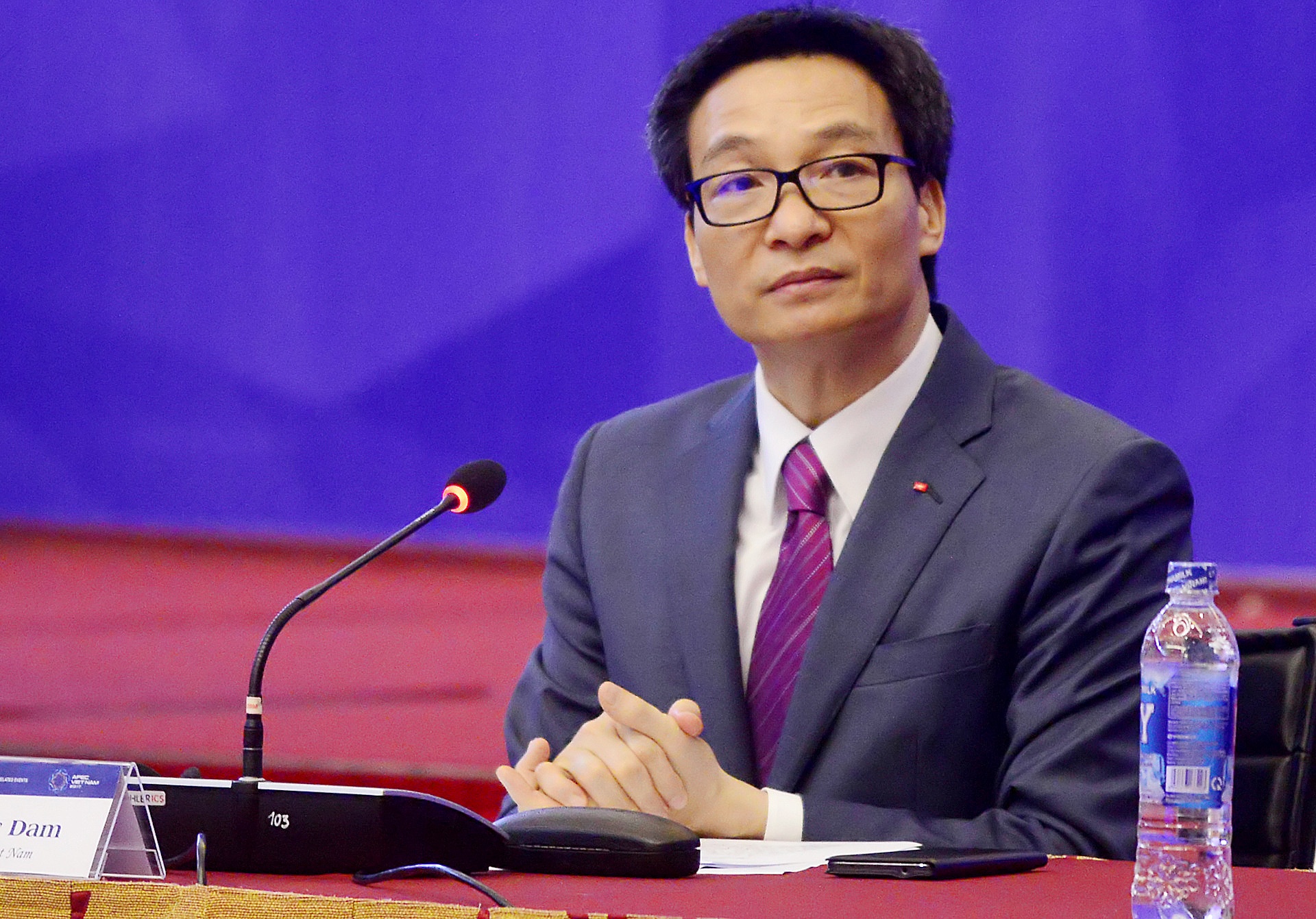 phat trien nhan luc trong ky nguyen so anh 1