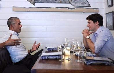 Obama 'hen ho' trong anh nen voi thu tuong Canada hinh anh