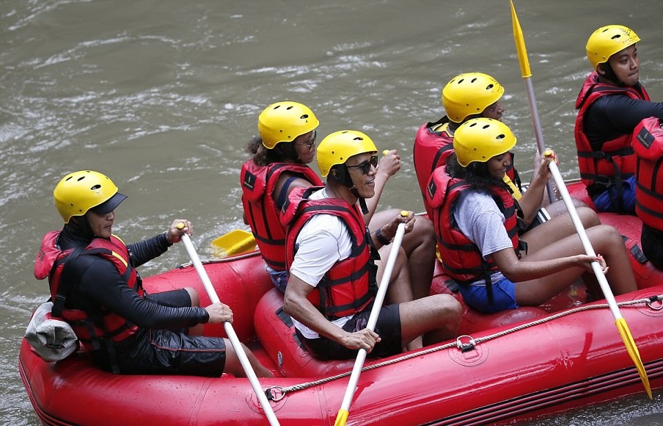 Obama ve tham que huong tuoi tho anh 2