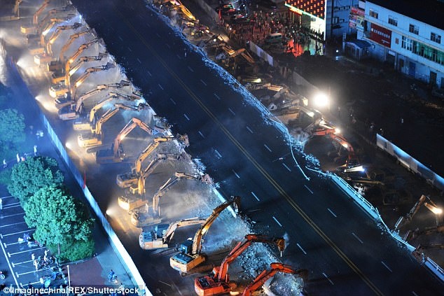 Trung Quốc phá cầu thần tốc ảnh 2 Trung Quoc pha cau than toc anh 2