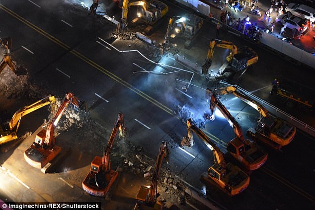 Trung Quốc phá cầu thần tốc ảnh 3 Trung Quoc pha cau than toc anh 3