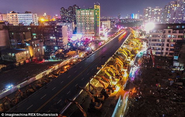 Trung Quốc phá cầu thần tốc ảnh 6 Trung Quoc pha cau than toc anh 6