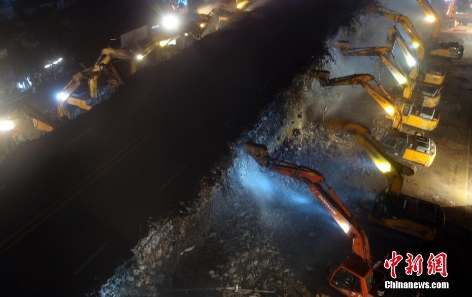 Trung Quốc phá cầu thần tốc ảnh 4 Trung Quoc pha cau than toc anh 4