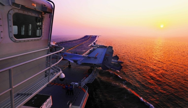 Anh hiem ve tau san bay dau tien cua Trung Quoc hinh anh