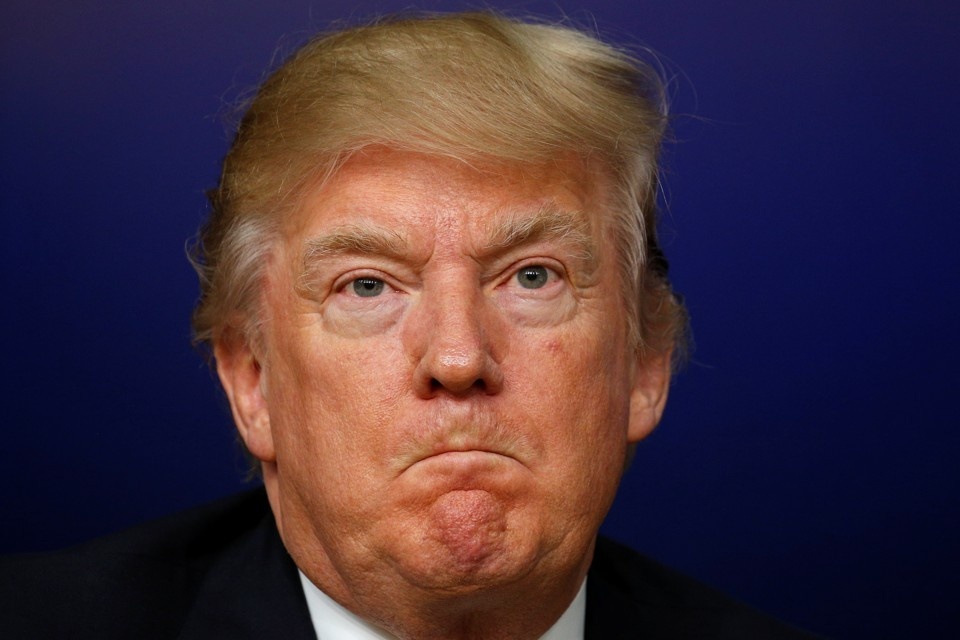 TT Trump tuc gian vi khong the 'khai tu' Obamacare hinh anh