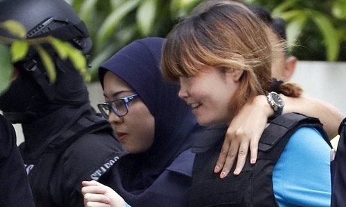 Doan Thi Huong da san sang cho phien xu chinh thuc hinh anh