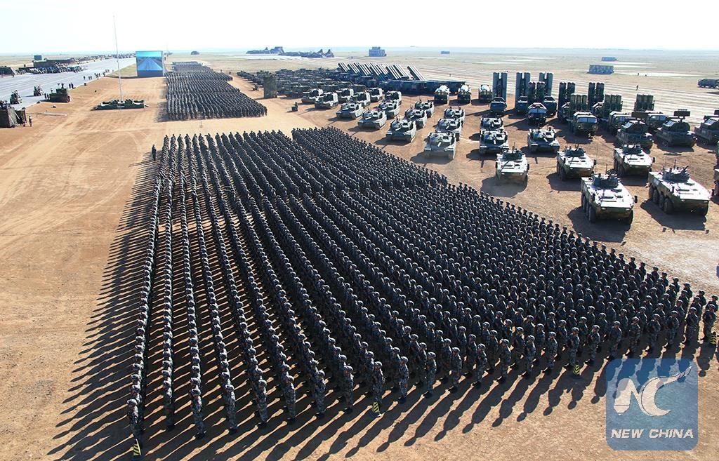 Chu tich Tap duyet quan doi anh 2