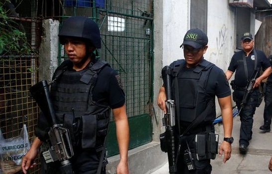 Thi truong Philippines bi ban chet vi dinh liu den ma tuy hinh anh