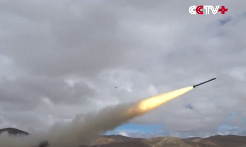 Trung Quoc tap tran ram ro gan bien gioi An Do hinh anh