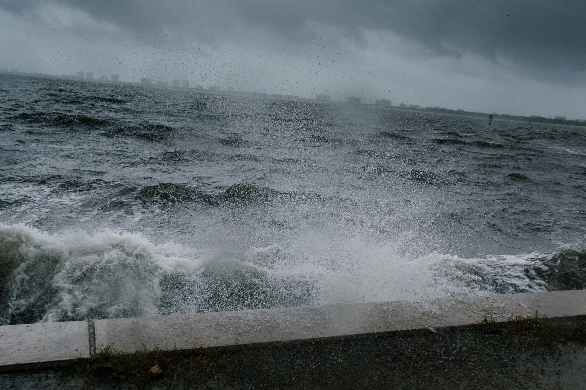 sieu bao Irma can quet anh 4