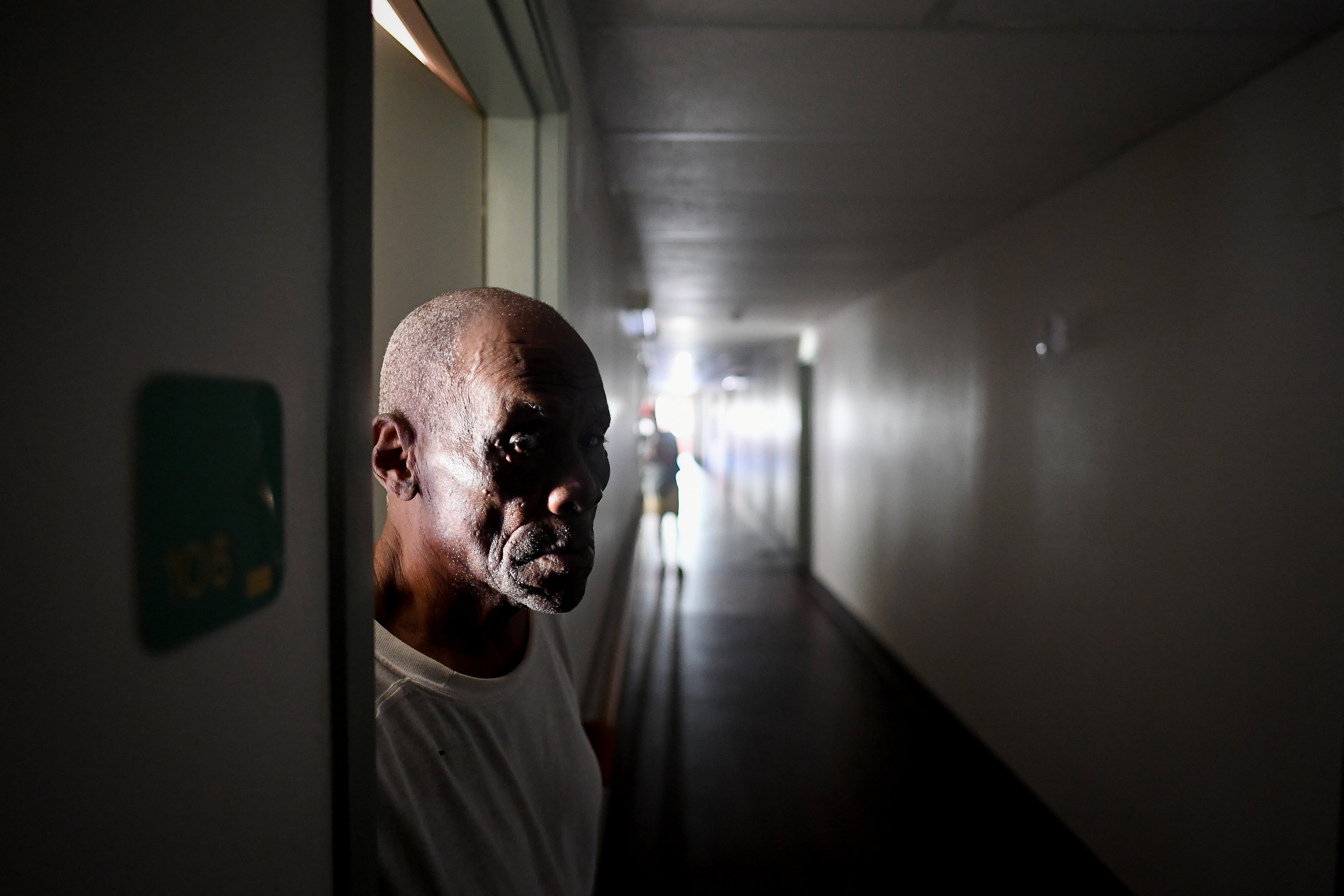 Florida tan hoang sau bao anh 16