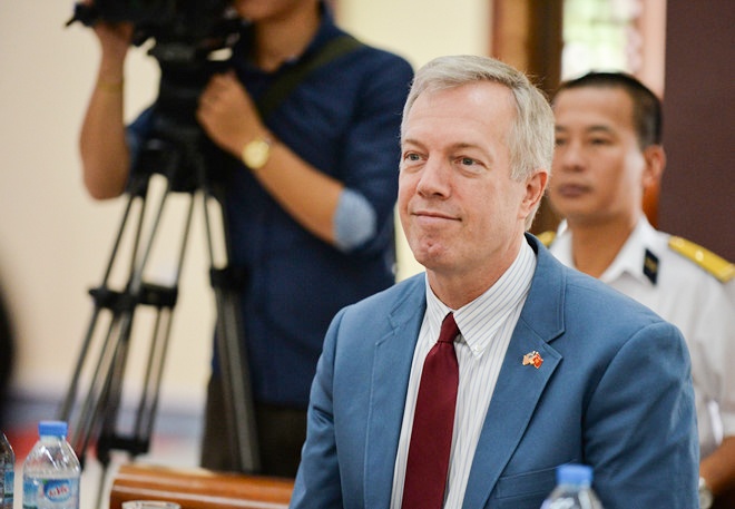 Dai su My doc 'Nam quoc son ha' tai song Bach Dang lich su hinh anh