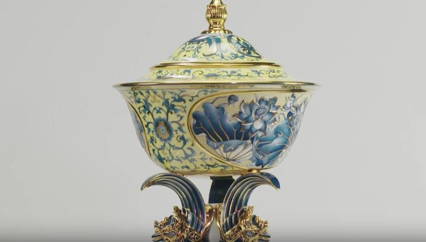 Tuyet tac chen ngoc nam vang tang cac lanh dao APEC hinh anh