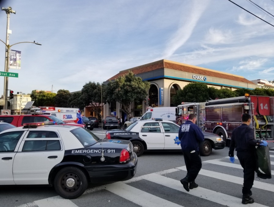 xe lao vào đám đông ở Mỹ ảnh 3 xe lao vao dam dong o My anh 3