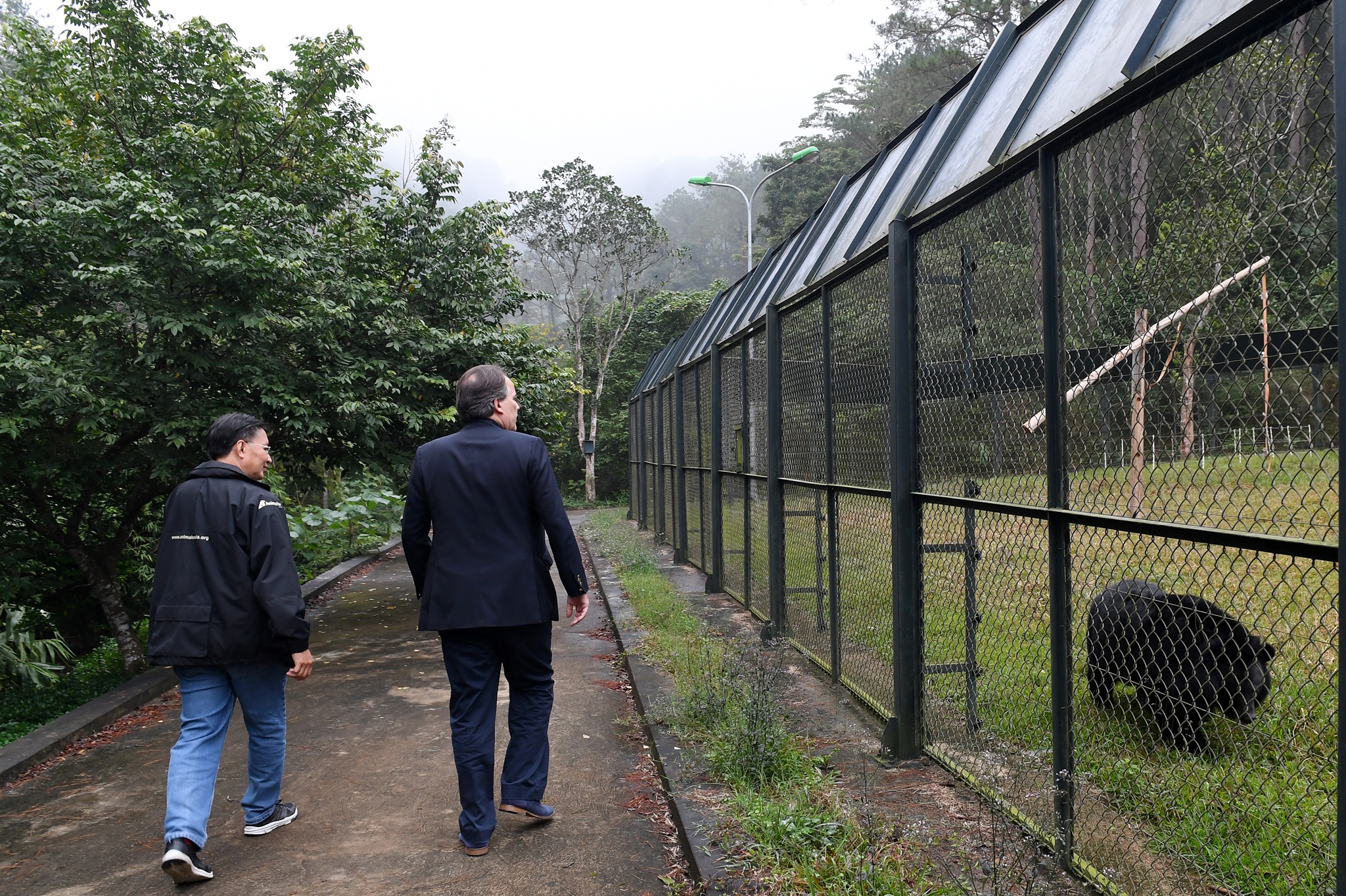 quoc vu khanh Anh tham Viet Nam anh 5