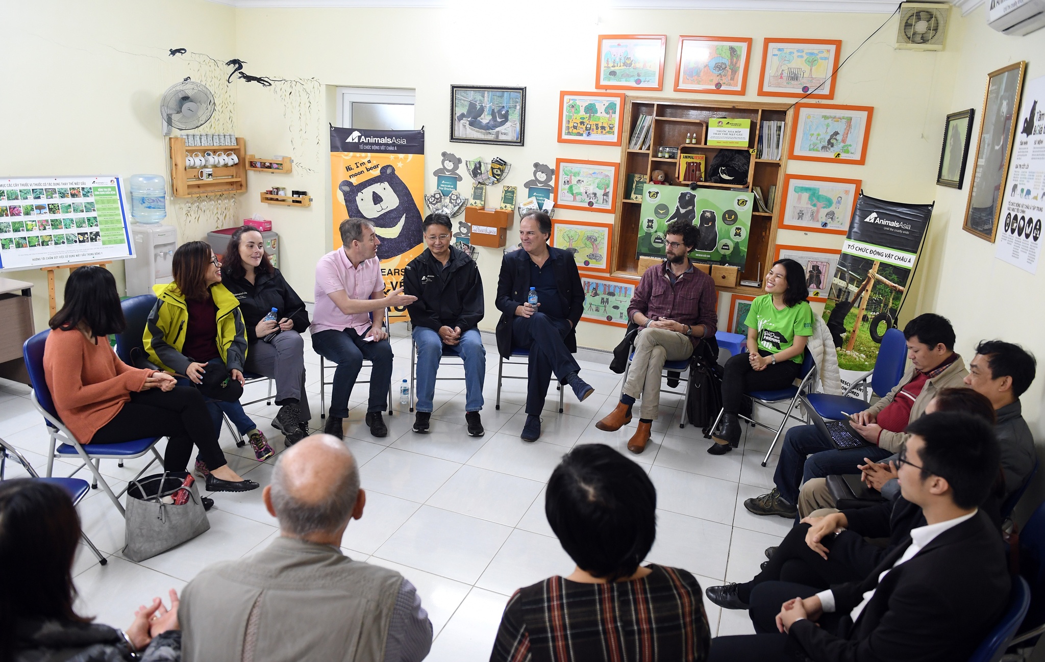 quoc vu khanh Anh tham Viet Nam anh 8