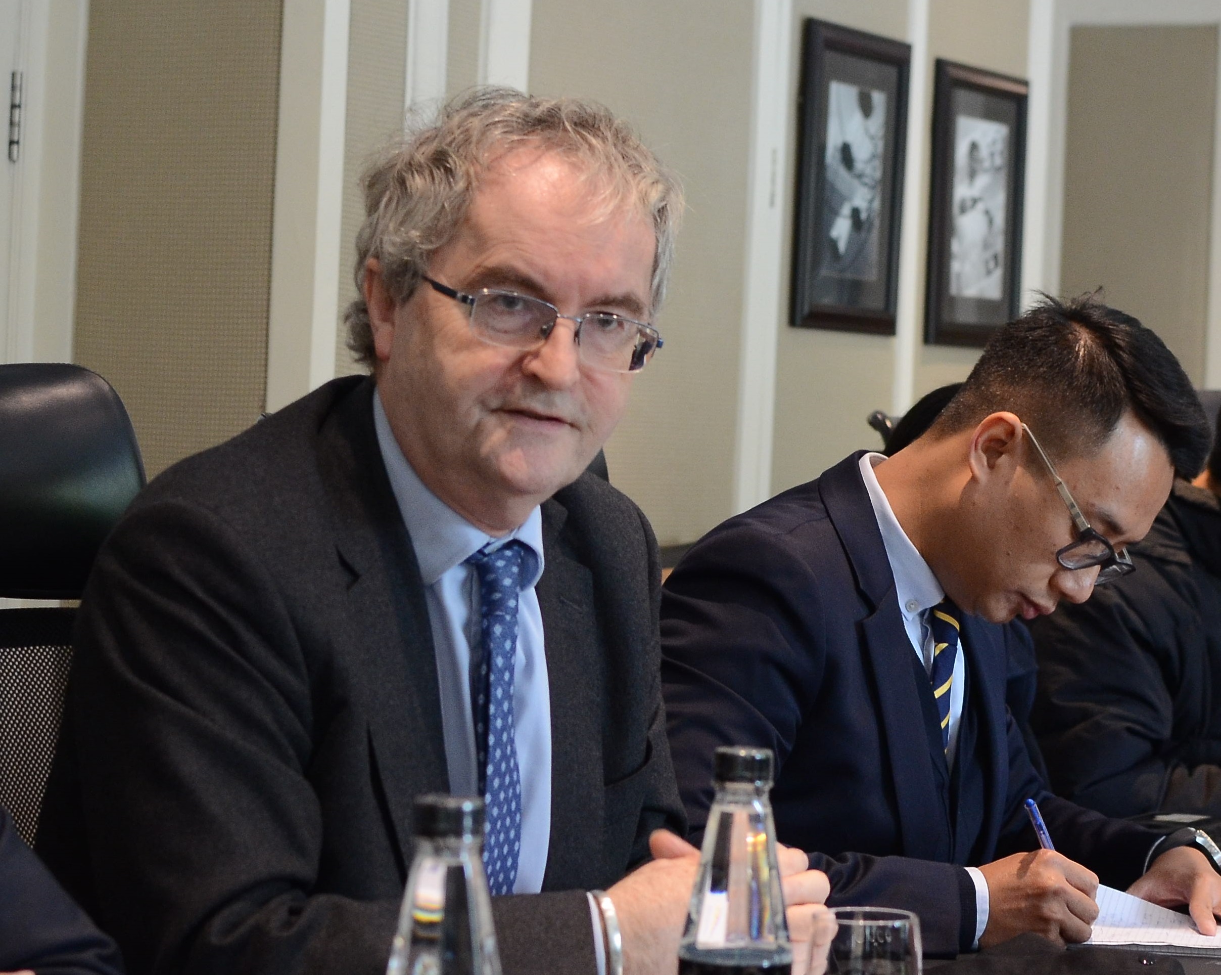 EIB cap khoan vay 170 trieu USD cho duong sat do thi so 3 cua HN hinh anh