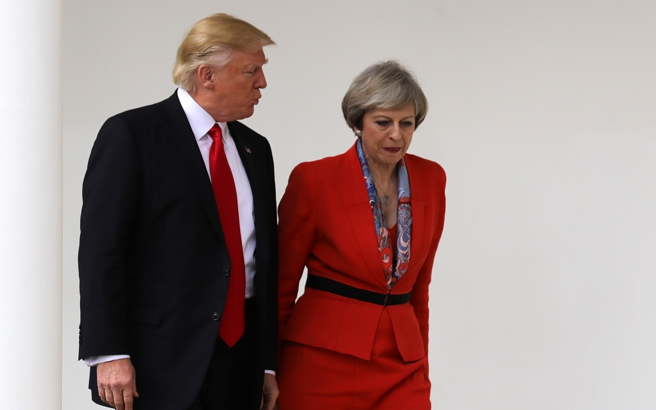 Trump huy chuyen tham Anh anh 1