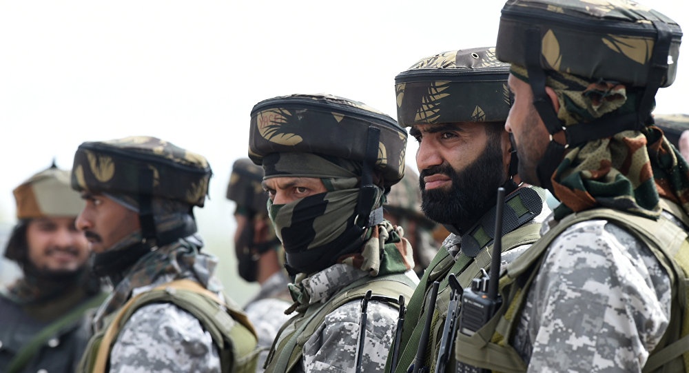 Sau cang thang voi TQ, An Do chi nua ty USD mua sung bao ve bien gioi hinh anh