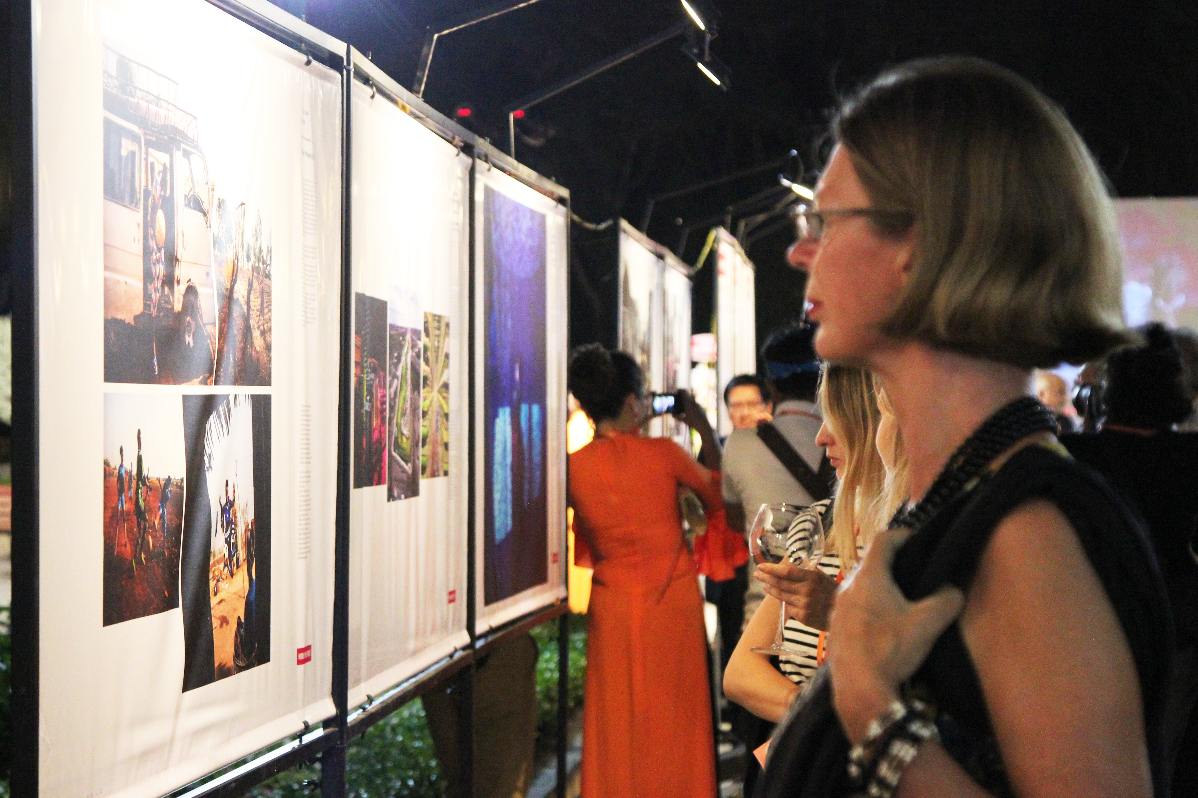 Trien lam tac pham doat giai anh bao chi the gioi o TP.HCM hinh anh